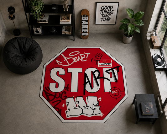 Stop Tabela Halı dekorasyon ve oda mockup görünümü - RugWest