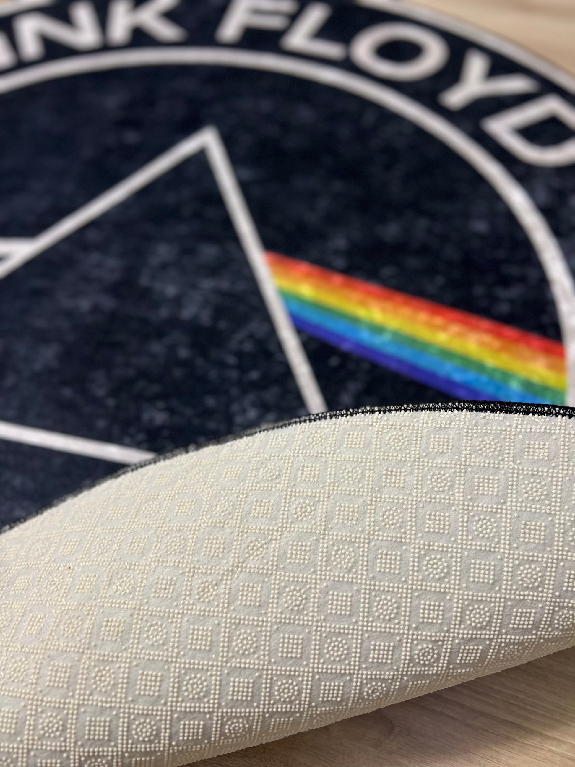 Pink floyd desenli hali rugwest
